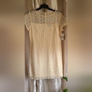 Women's dress, peach with lace, size 14